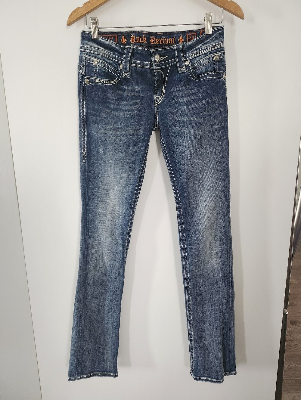 ROCK REVIVAL Women's Size 28 Low Rise Jeans Straight Fit Rocker Chic Y2K Glam - Picture 2 of 7